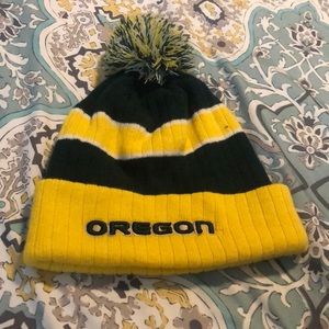 Winter Oregon ducks hat